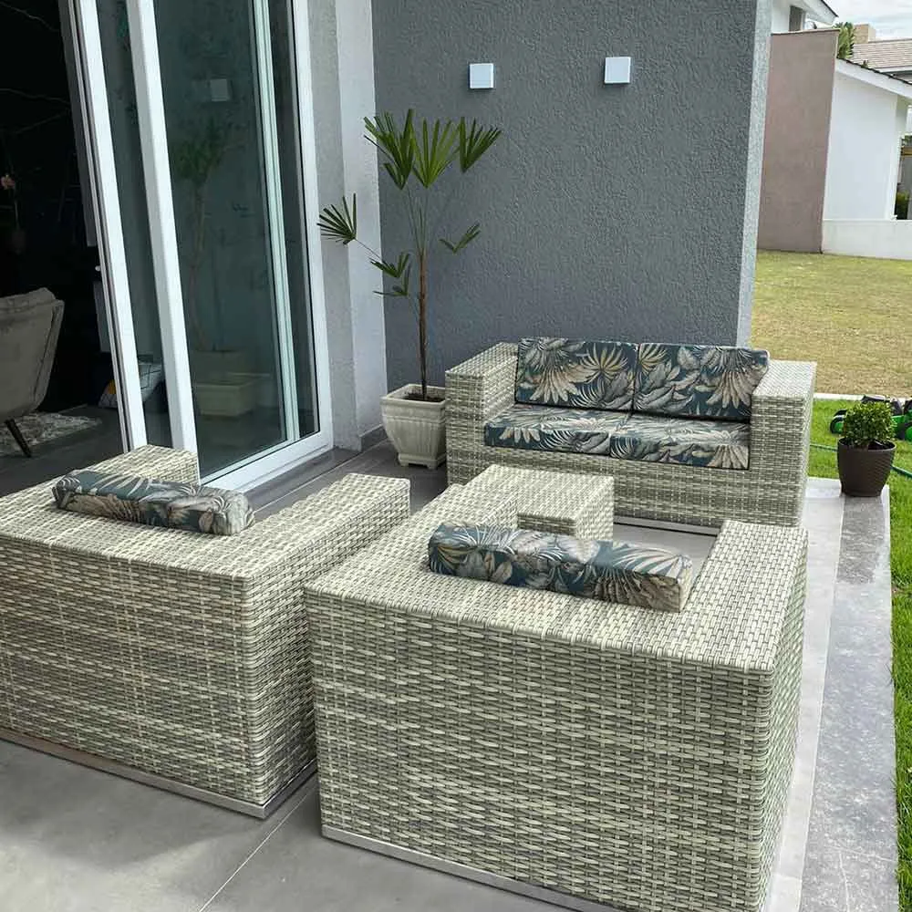 poltronas estampadas de fibra sintética